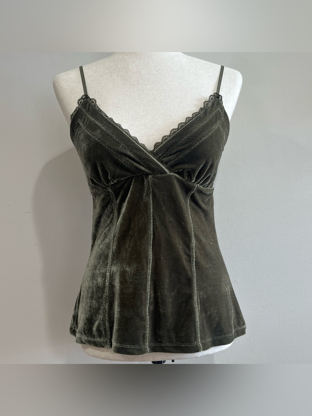 No Boundaries Velvet Camisole Tank Top Womens 7/9 Green Fairy Grunge Romantic
